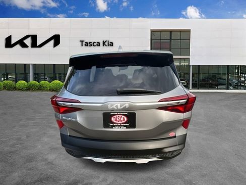Used 2023 Kia Seltos LX image 7
