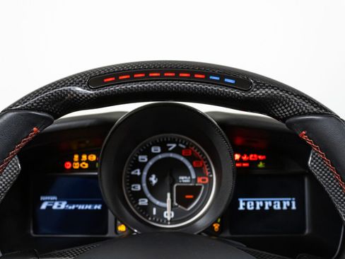 Certified 2021 Ferrari F8 Tributo RWD image 38