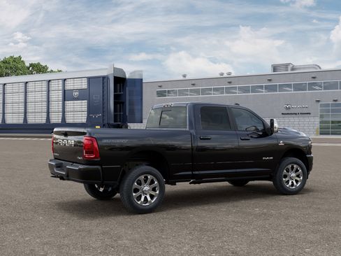 New 2026 RAM 2500 Laramie AWD/4WD image 16