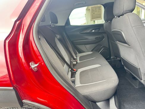 Used 2025 Chevrolet TrailBlazer LT image 39