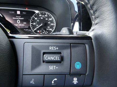 Certified 2023 Nissan Pathfinder SL w/ Black Appearance Package image 44