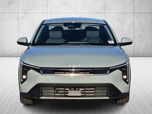 New 2025 Kia K4 EX image 2