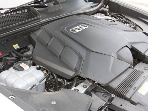 Used 2022 Audi Q8 Premium Plus w/ Premium Plus Package AWD/4WD image 18