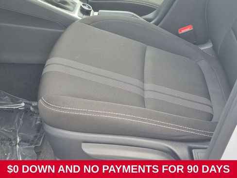 Used 2025 Hyundai Venue SEL FWD image 15