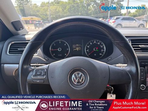 Used 2013 Volkswagen Jetta TDI FWD image 9
