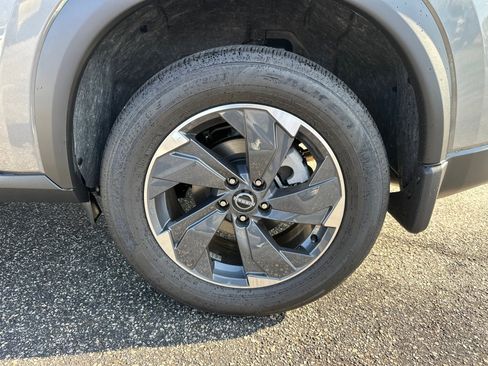 Used 2026 Nissan Rogue SV image 20