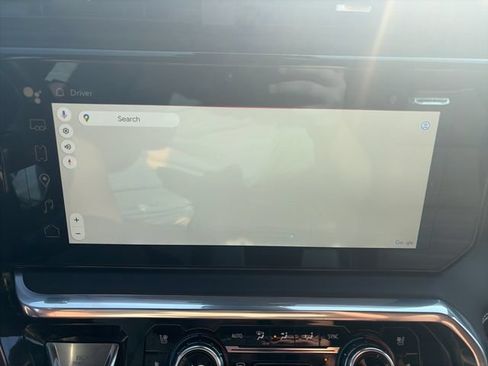 Used 2024 GMC Sierra 2500 Denali Ultimate AWD/4WD image 19