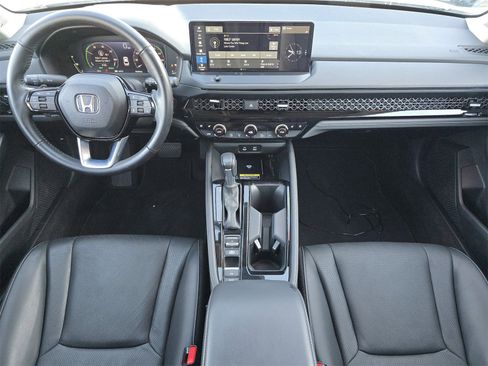 Used 2024 Honda Accord Touring image 9