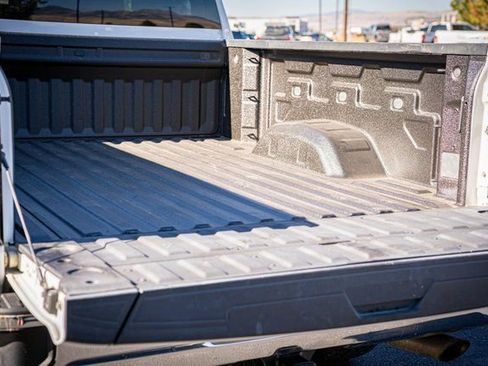 Used 2022 GMC Sierra 2500 SLE image 10