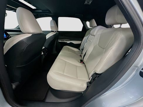 Used 2023 Lexus RX 350 Premium w/ Accessory Package AWD/4WD image 29