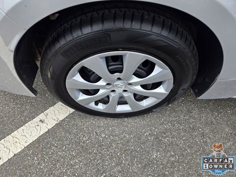 Used 2024 Toyota Corolla LE FWD image 11