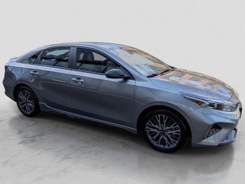Certified 2023 Kia Forte GT-Line FWD image 5