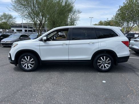 Used 2021 Honda Pilot EX image 2