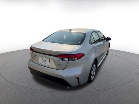 Used 2025 Toyota Corolla LE image 21
