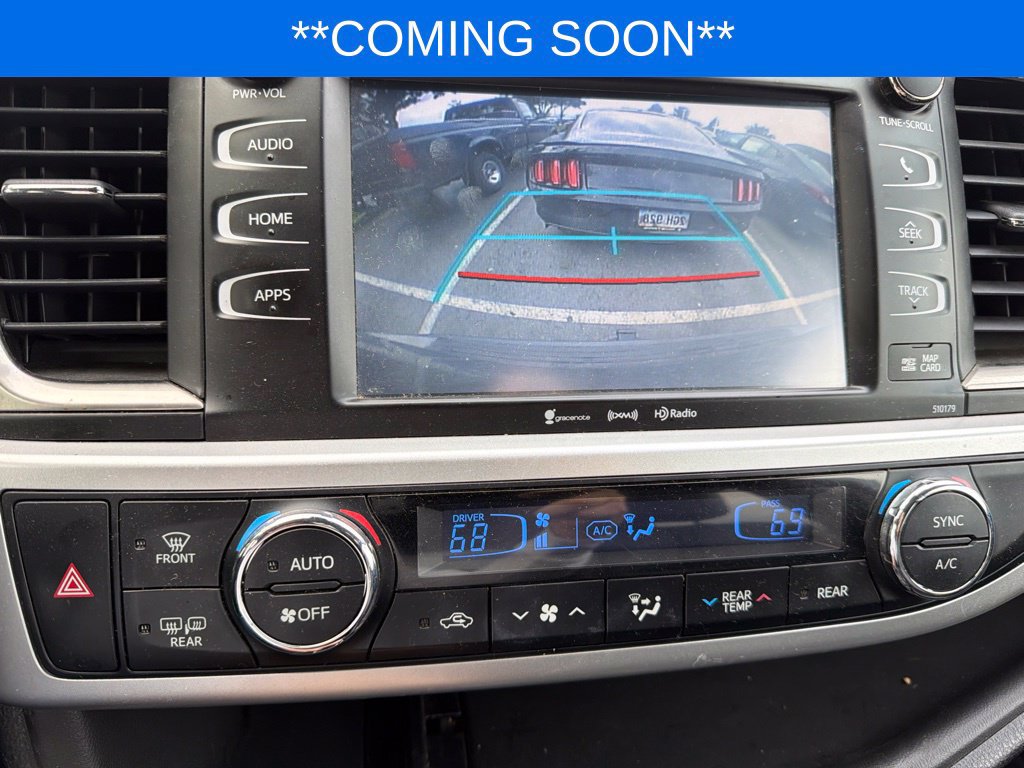 Used 2018 Toyota Highlander SE AWD/4WD image 11