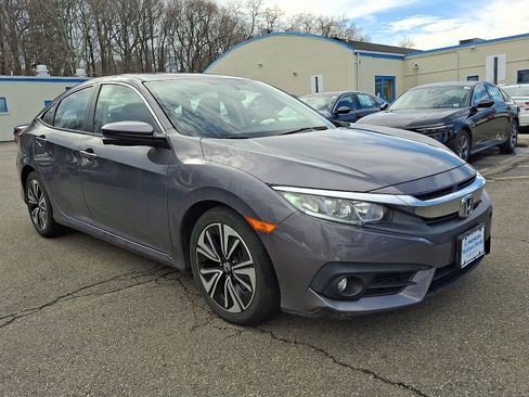 Used 2017 Honda Civic EX-T image 6