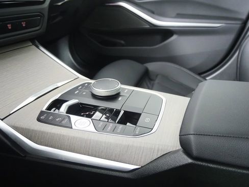 Used 2025 BMW 330i xDrive Sedan image 22