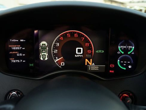 Used 2016 McLaren 570S Coupe image 20