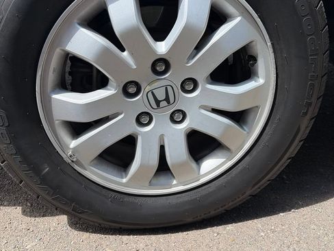 Used 2005 Honda CR-V LX image 27