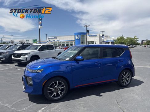 Used 2021 Kia Soul GT-Line FWD image 1