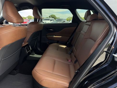 Used 2025 Toyota Crown Signia image 29