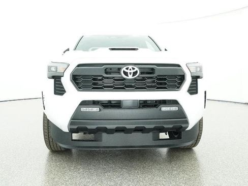 New 2025 Toyota Tacoma TRD Sport image 31