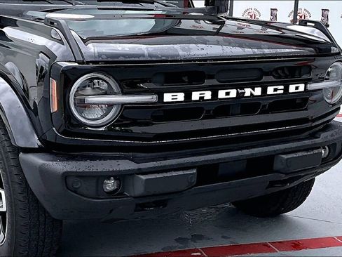 Used 2023 Ford Bronco Outer Banks AWD/4WD image 31