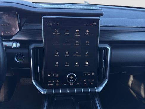 Used 2024 GMC Acadia Elevation image 16