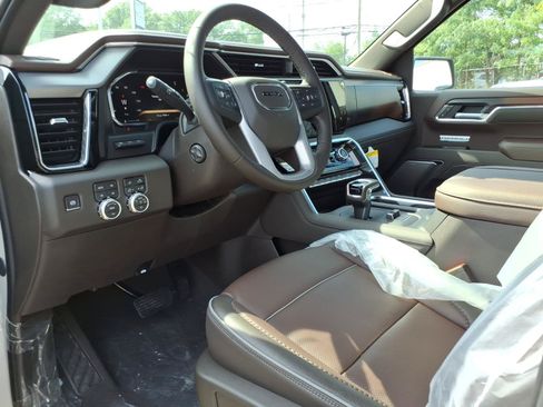 New 2026 GMC Sierra 1500 Denali w/ Denali Reserve Package AWD/4WD image 11