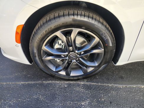 New 2026 Chrysler Pacifica Select image 5