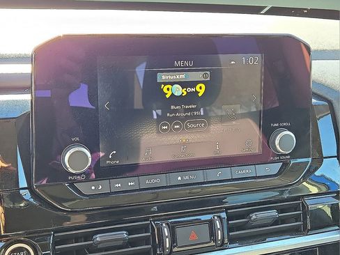 Used 2024 Nissan Pathfinder SV image 25