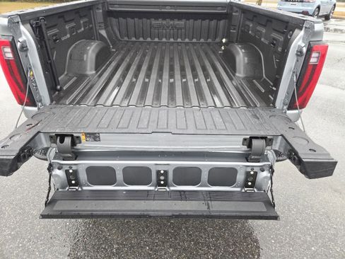 Used 2025 GMC Sierra 2500 Denali w/ Technology Package image 26