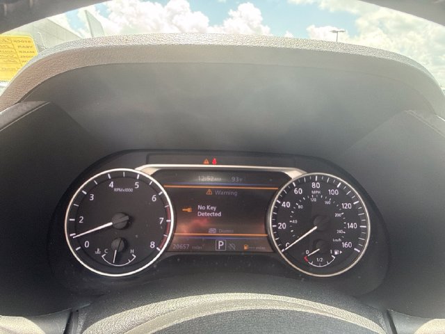 Used 2025 Nissan Sentra SV w/ All-Weather Package FWD image 23