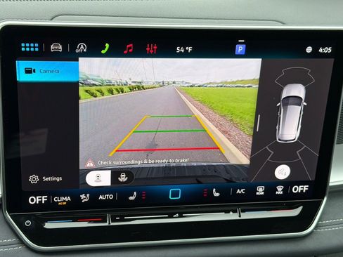 New 2026 Volkswagen Tiguan SE R-Line AWD/4WD image 18
