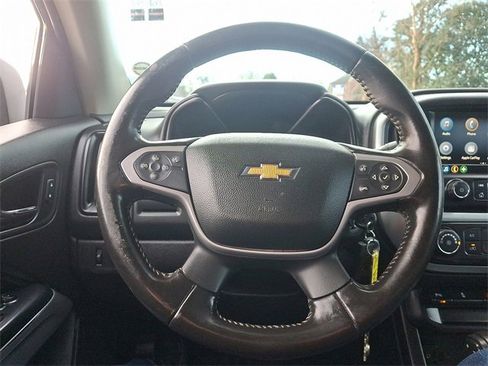 Used 2020 Chevrolet Colorado LT w/ Safety Package image 19