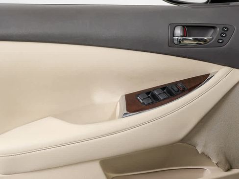 Used 2010 Lexus ES 350 image 6