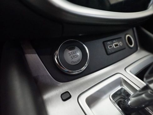 Used 2023 Nissan Murano SV image 32