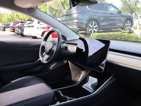 Used 2018 Tesla Model 3 Long Range AWD/4WD image 28