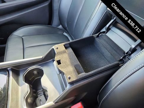 Used 2025 Jeep Grand Cherokee Limited w/ Luxury Tech Group II AWD/4WD image 43