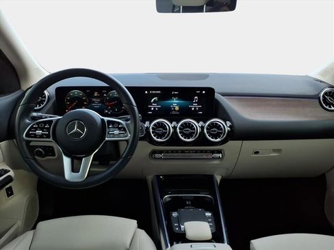 Used 2023 Mercedes-Benz GLA 250 image 13