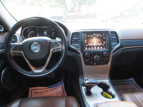 Used 2015 Jeep Grand Cherokee Summit w/ Platinum Series Group AWD/4WD image 11