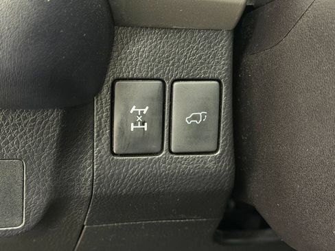 Used 2017 Toyota RAV4 XLE AWD/4WD image 29