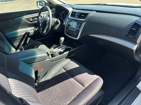 Used 2018 Nissan Altima 2.5 S w/ S Convenience Package FWD image 32