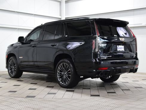 Used 2023 Cadillac Escalade V AWD/4WD image 6