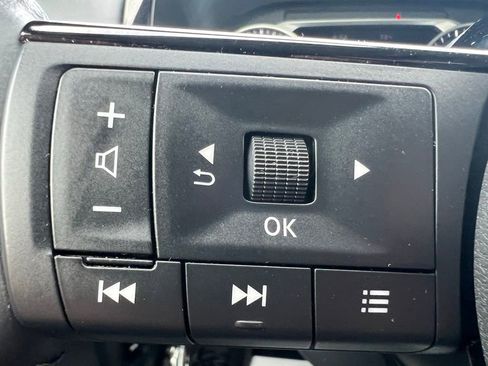 Certified 2022 Nissan Pathfinder SL AWD/4WD image 35