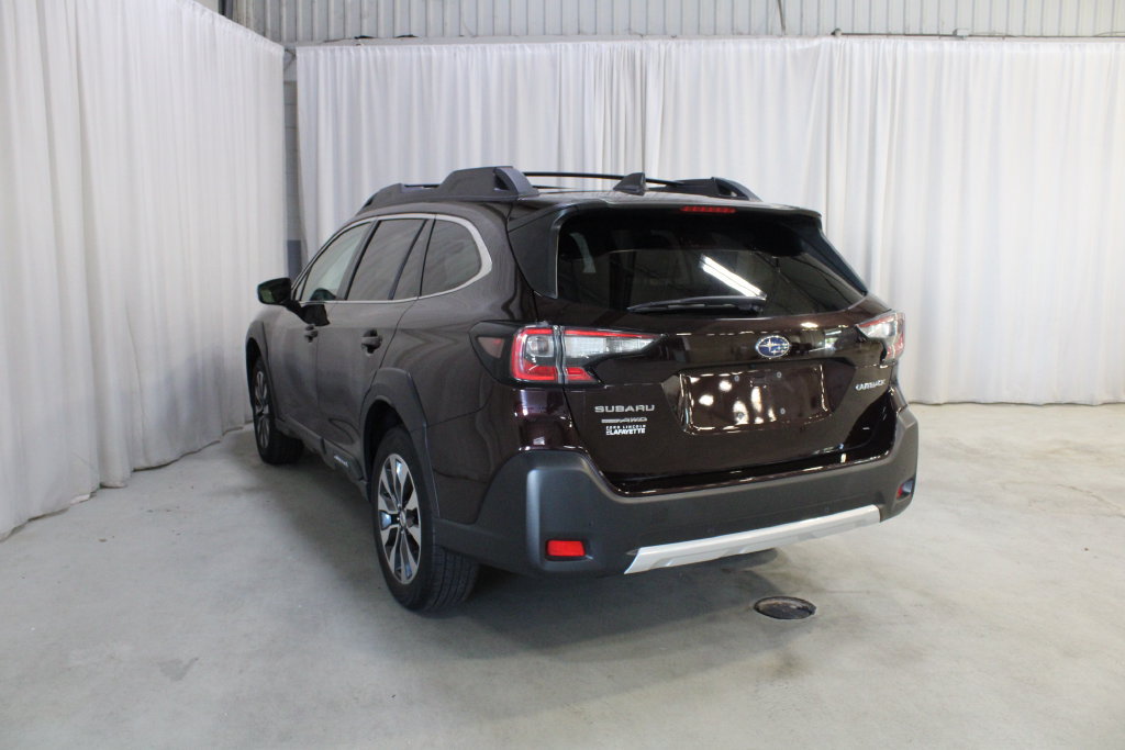 Used 2024 Subaru Outback Limited AWD/4WD image 24