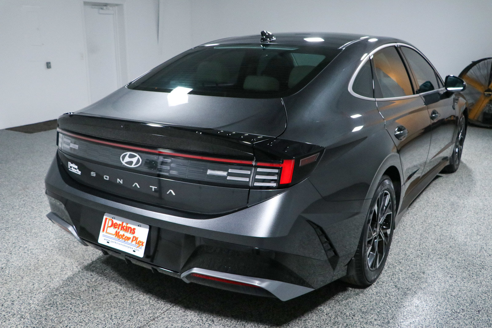 Used 2025 Hyundai Sonata SEL FWD image 7