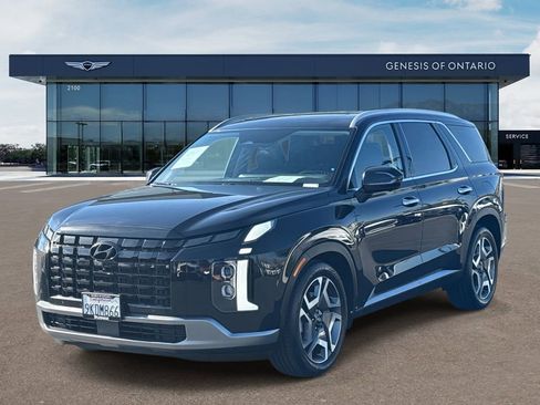 Used 2024 Hyundai Palisade Limited image 3