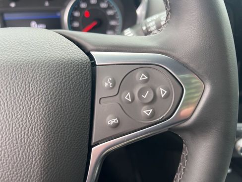 Used 2023 Chevrolet Traverse LT w/ Midnight/Sport Edition image 63