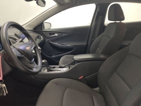 Used 2020 Chevrolet Malibu LS FWD image 17